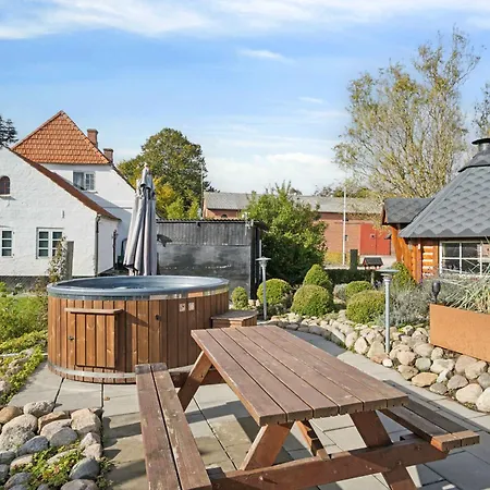 Country Idyll With Wilderness Bath And Sauna, Haderslev