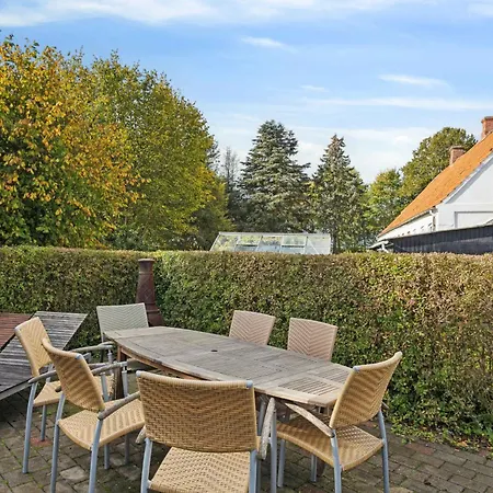 Country Idyll With Wilderness Bath And Sauna, Farm stay *